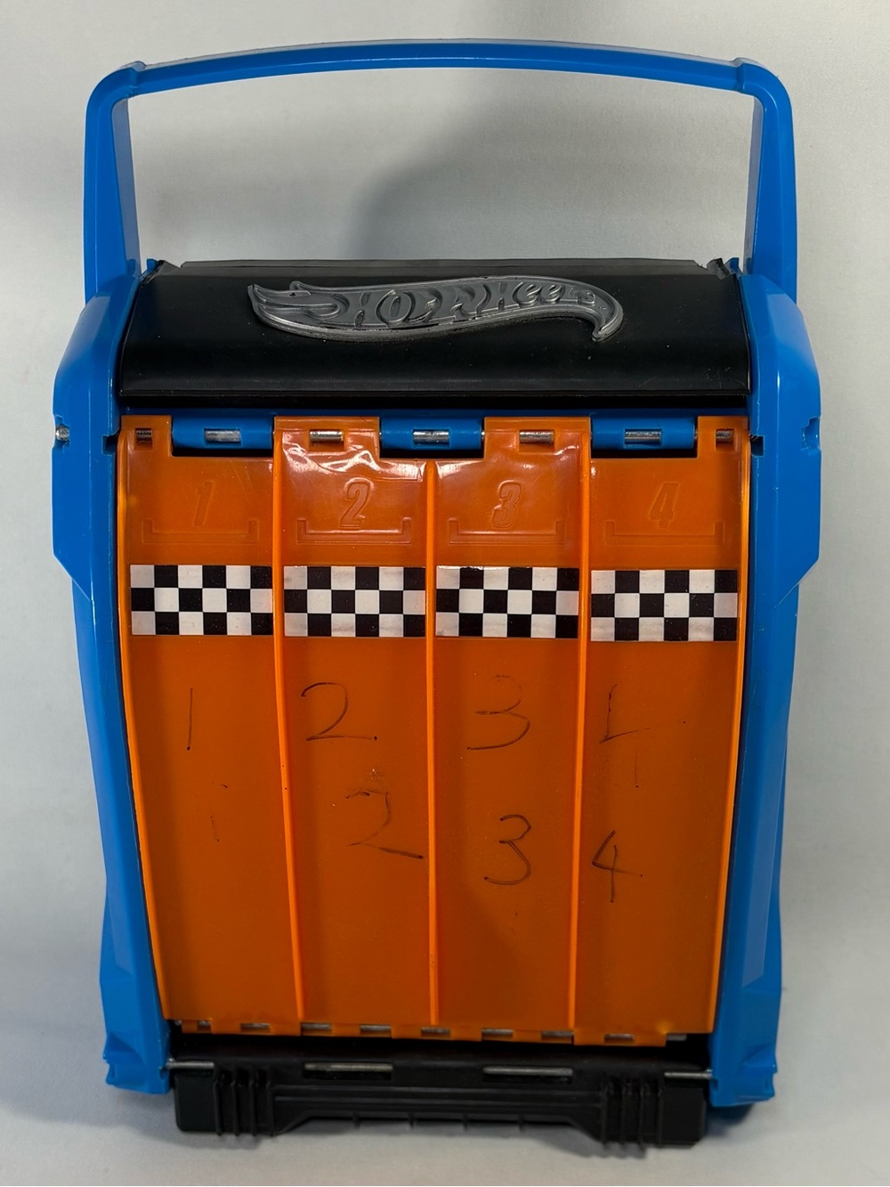 HOT WHEELS WAY TOO FAST STORE N GO 20 CAR STORAGE MULTI-LAUNCHER CARRYING CASE